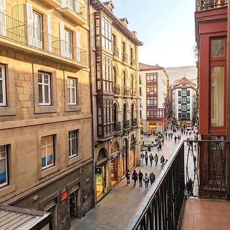 Basque Museum Pansiyon Bilbao