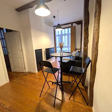 Проживание в семье Basque Museum Бильбао